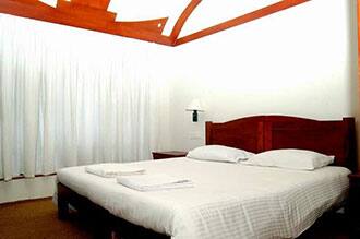 Aqua Jumbo Houseboat, Kumarakom 2